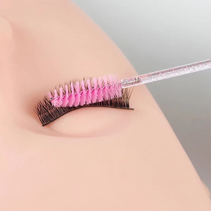 100pcs Disposable Eyelash Brus - Beauty Makeup Brands 评论和价格